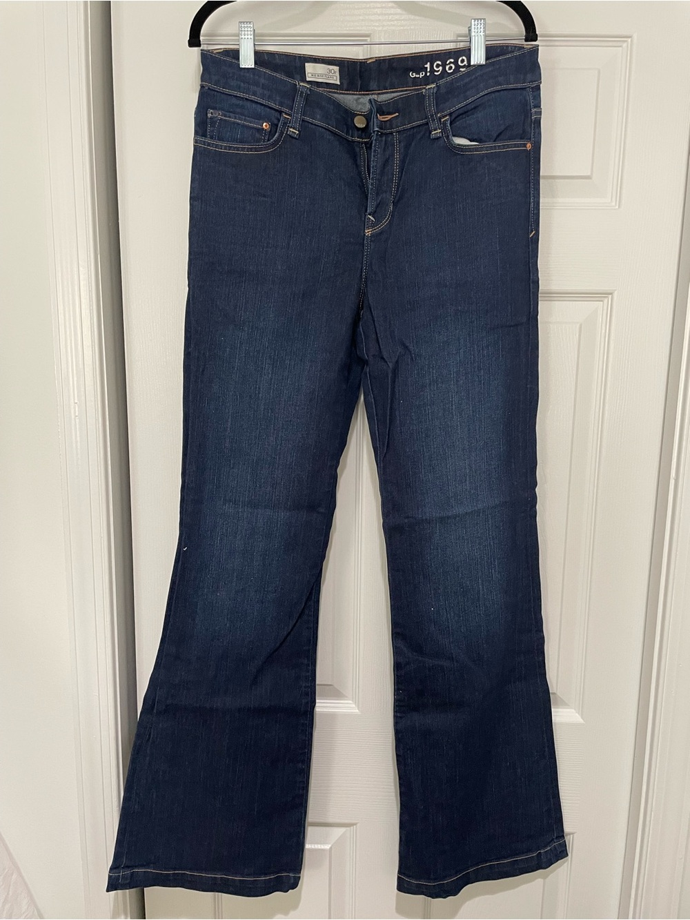 Classic Gap 1969 Mid-Rise Fit and Flare Dark Blue Wash Women's Bootcut Jeans